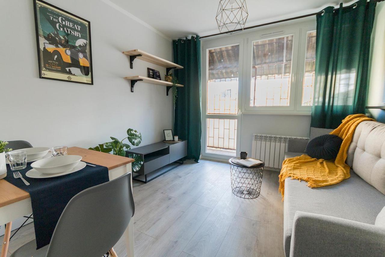 City Center - Studio - Golden Apartments - Ogrodowa Varşova Dış mekan fotoğraf